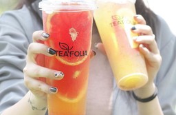 Teafolia-Clementi-Singapore-Signature-Iced-Fruit-Tea